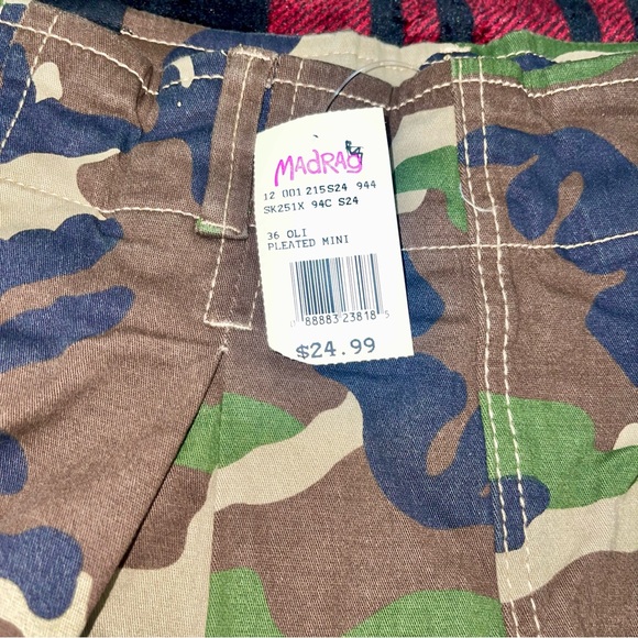 Camo Pleated Mini Skort - Picture 7 of 13